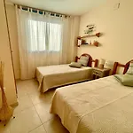 Scarlet Apartment